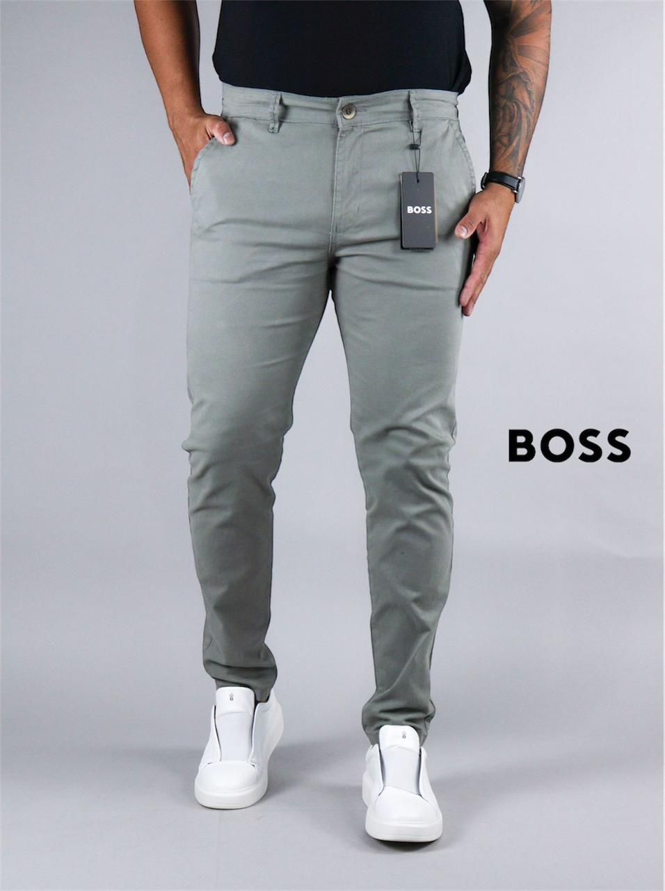 BOSS SCHINO SLIM チノパン グレー Calça Boss de Sarja Chino Stretch Slim Fit - Cinza